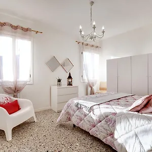 Apartment Ca' Artisti-s.margherita 
